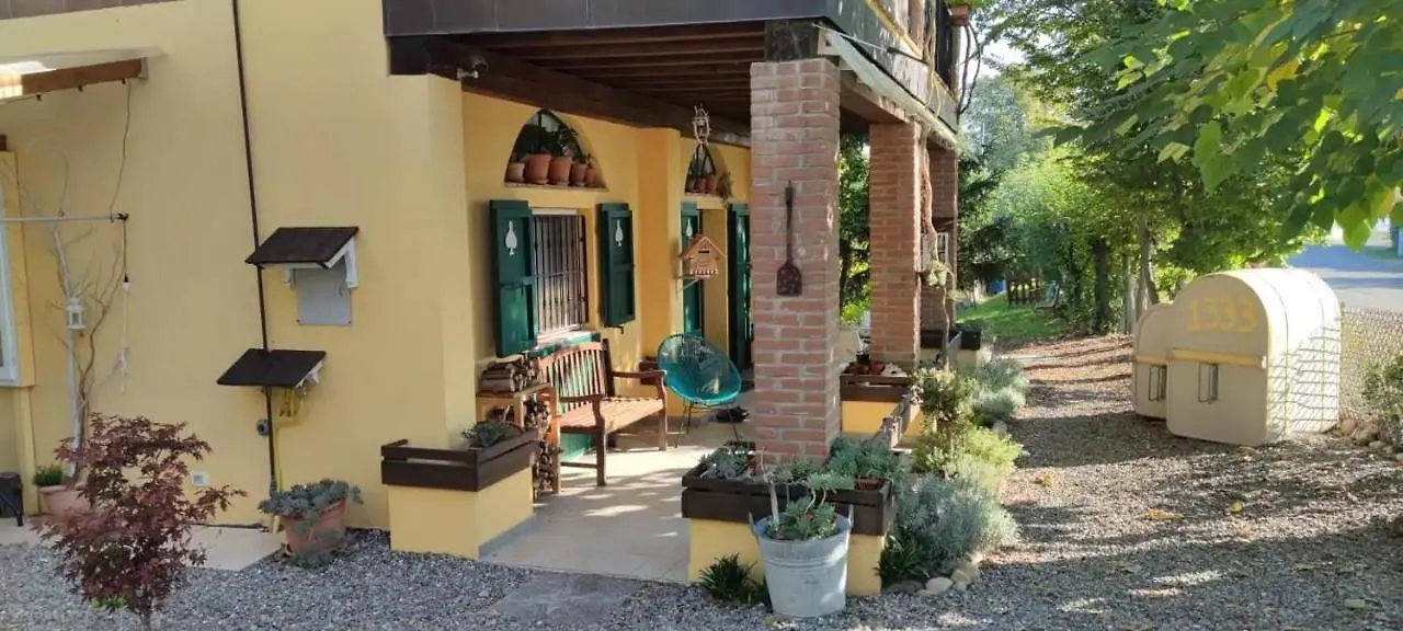 Holiday home Casa In Campagna Oltrepo' Pavese Montecalvo Versiggia Italy
